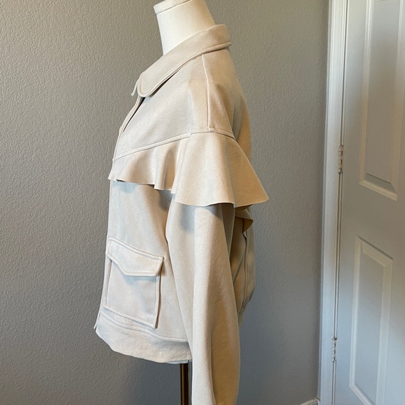 Fate Cream Ruffled Utility Jacket - Picture 3 of 5